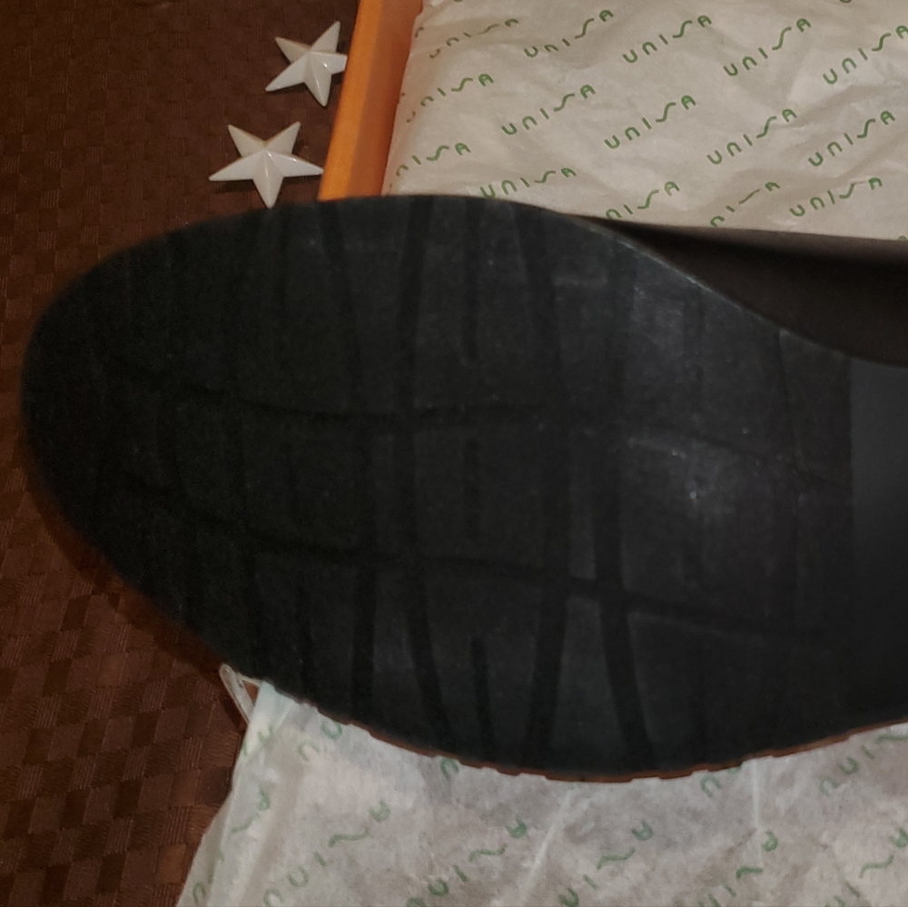 Booties - Picture 4 of 7